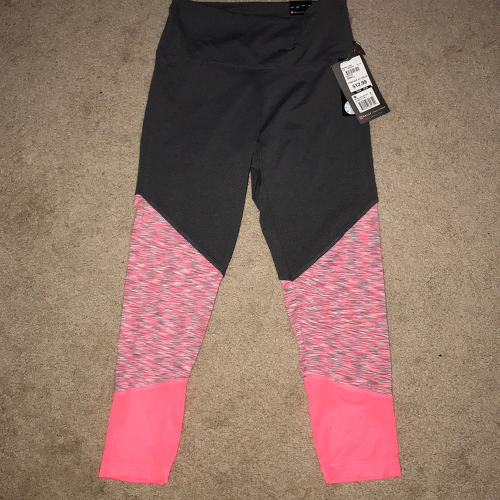 grey & pink nike leggings